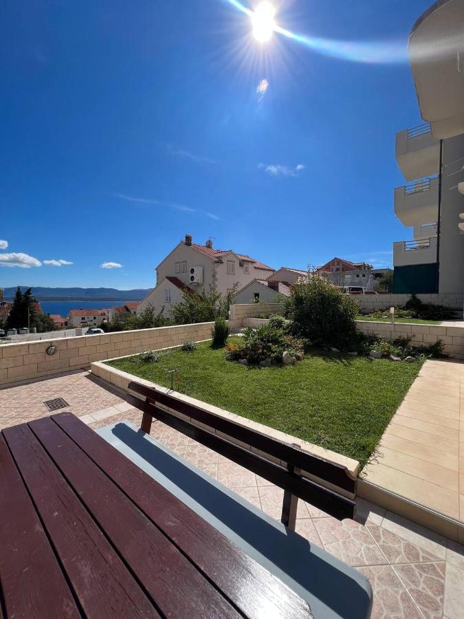 Apartments Mikulic Бол Экстерьер фото