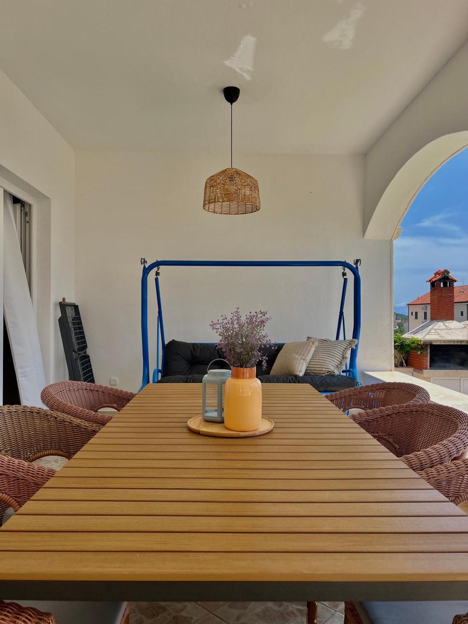 Apartments Mikulic Бол Экстерьер фото