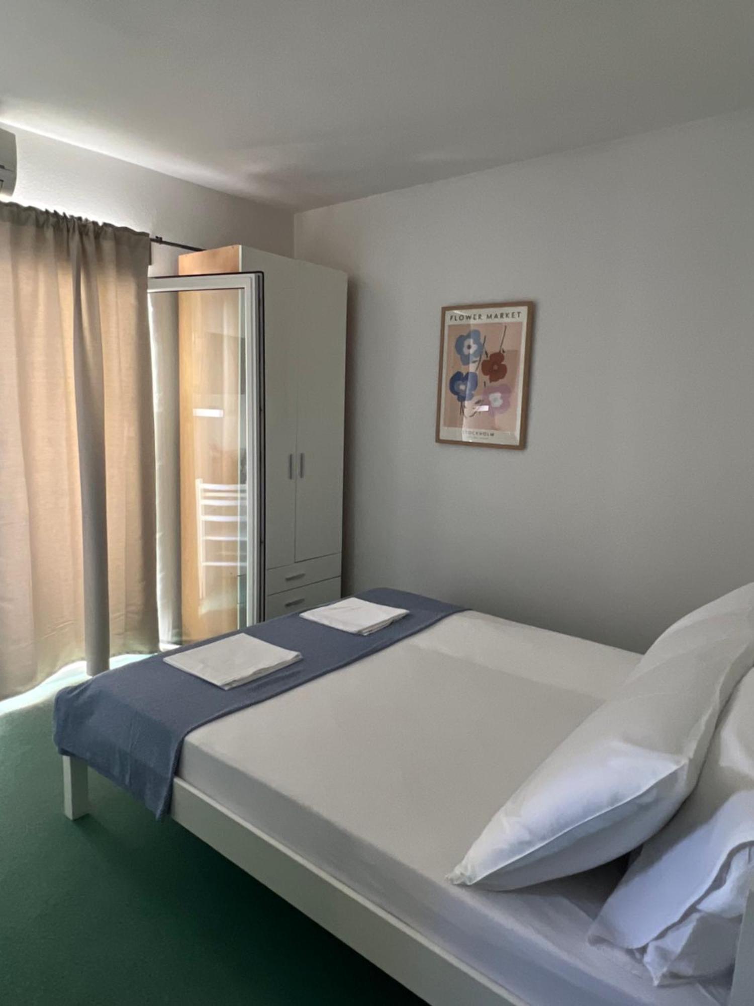 Apartments Mikulic Бол Экстерьер фото