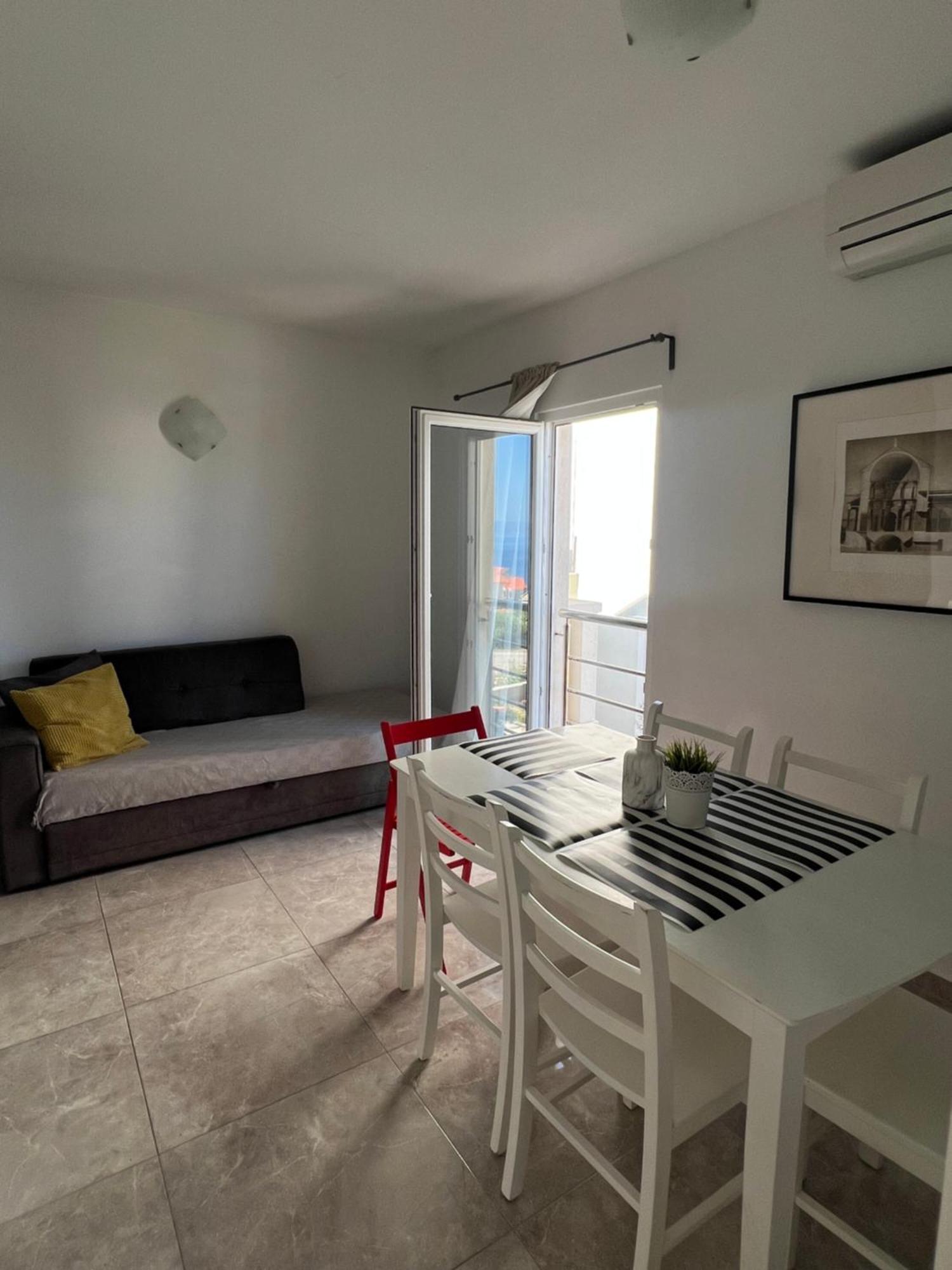 Apartments Mikulic Бол Экстерьер фото