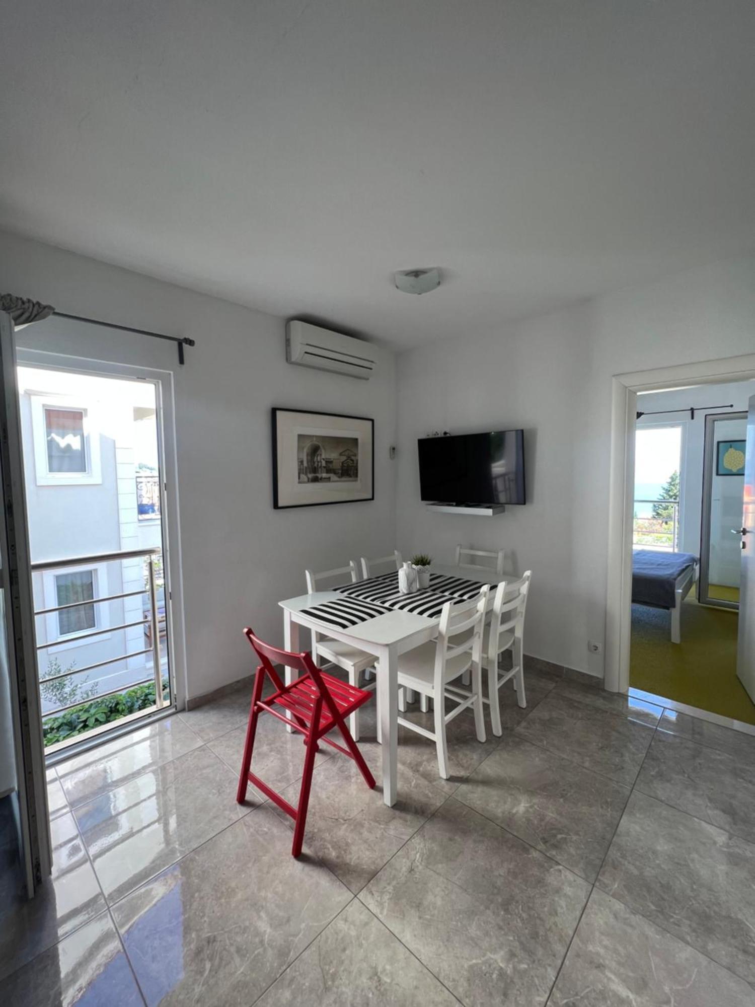 Apartments Mikulic Бол Экстерьер фото