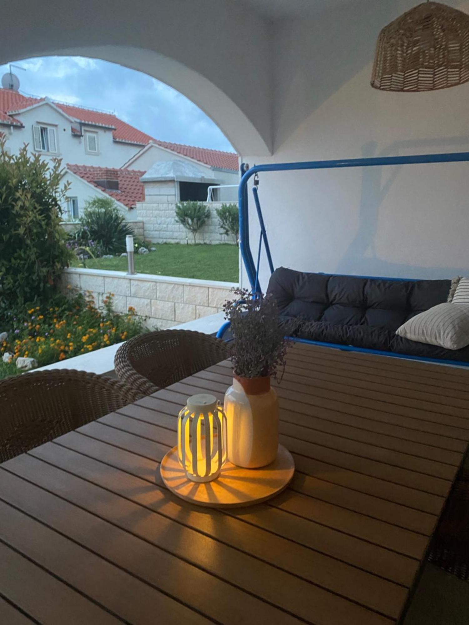 Apartments Mikulic Бол Экстерьер фото