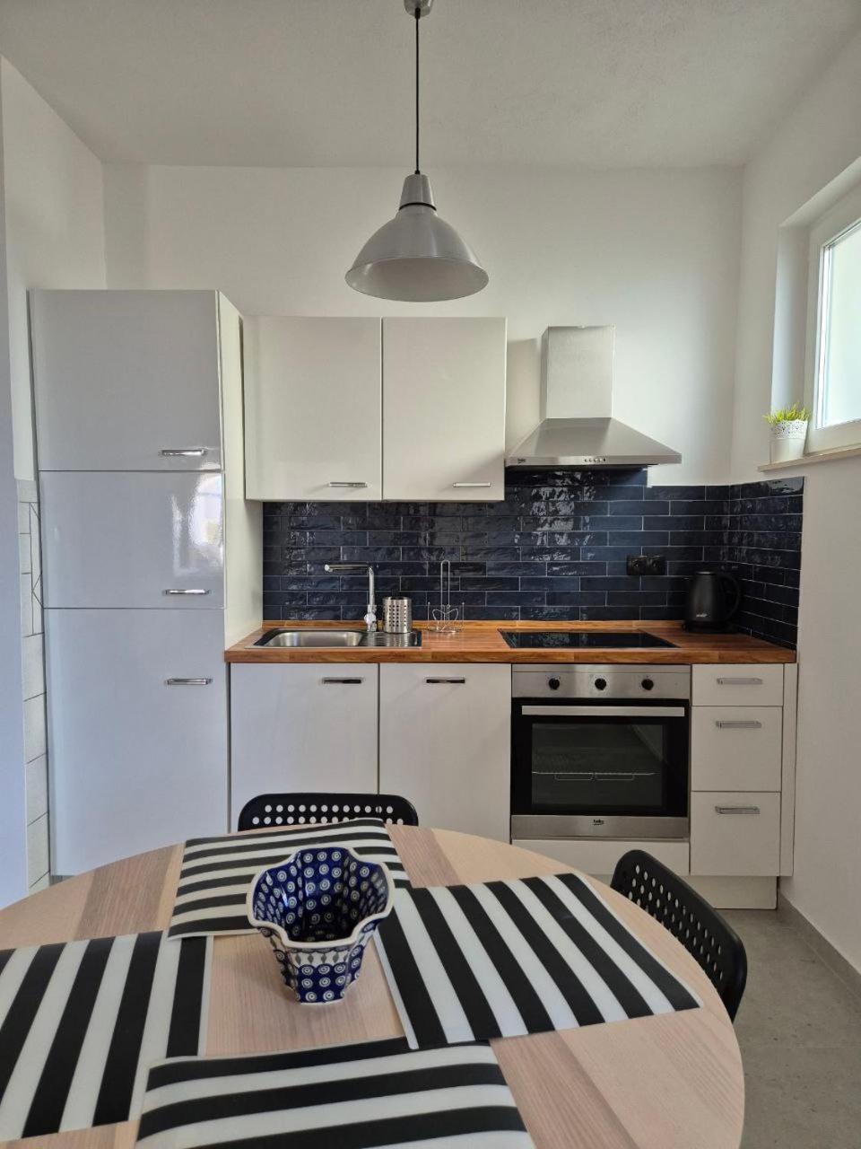 Apartments Mikulic Бол Номер фото